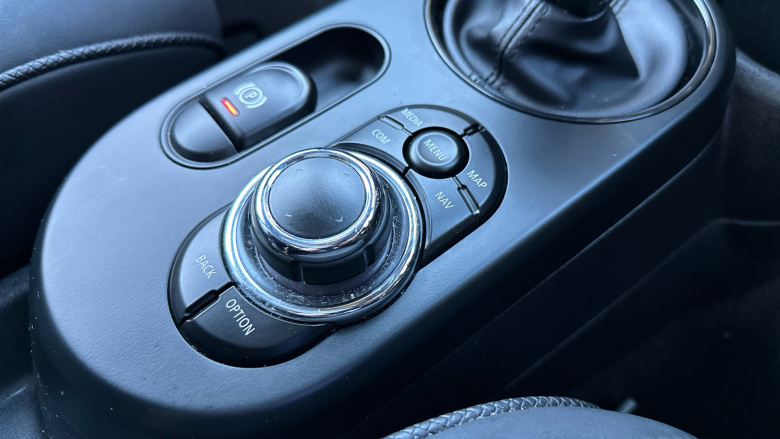 MINI Hatchback 135kW Cooper S Level 3 33kWh 3dr Auto Electric Hatchback